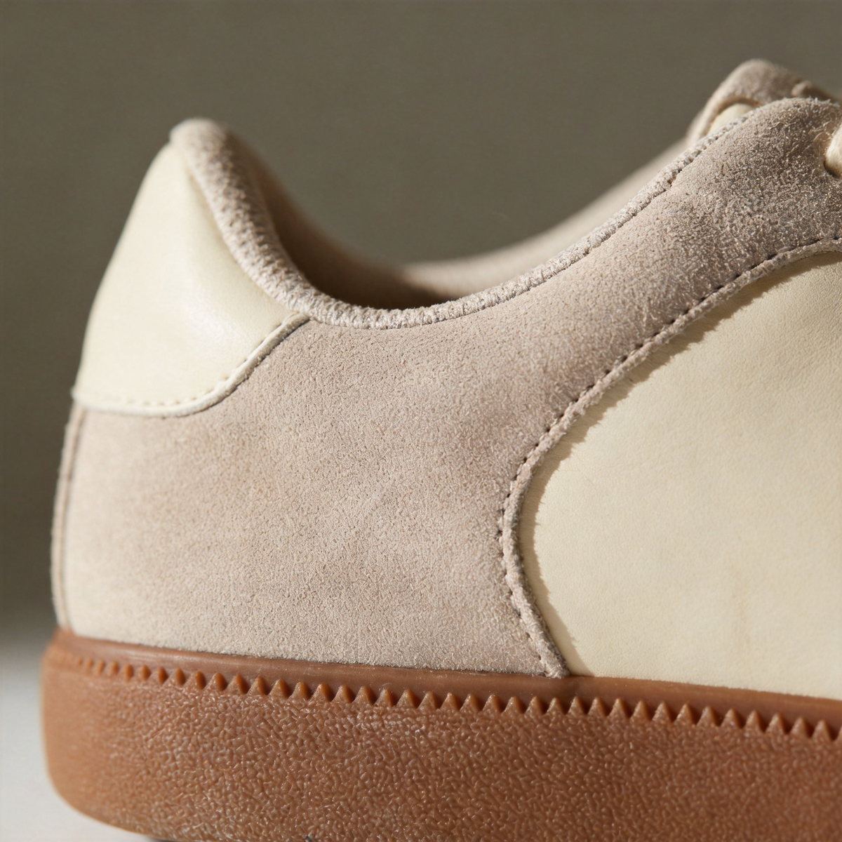 👟 Retro Sneakers | Suede-Look Streetwear | Gifts for Stylish Trendsetters